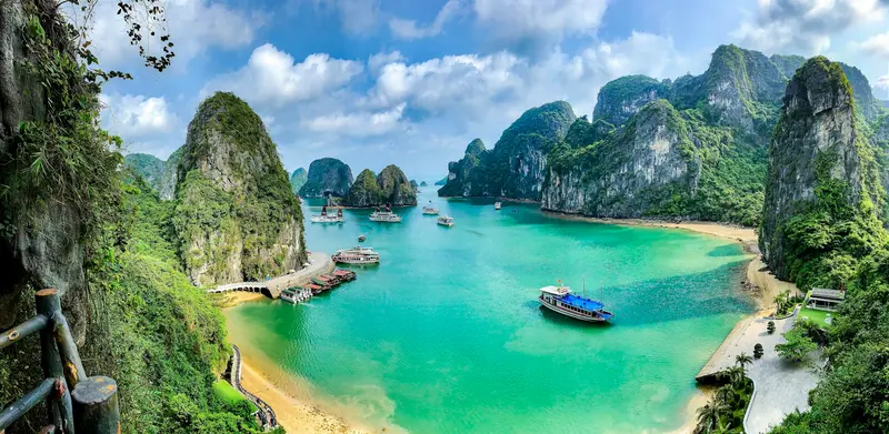 Day 02 – Halong Bay Day Cruise
